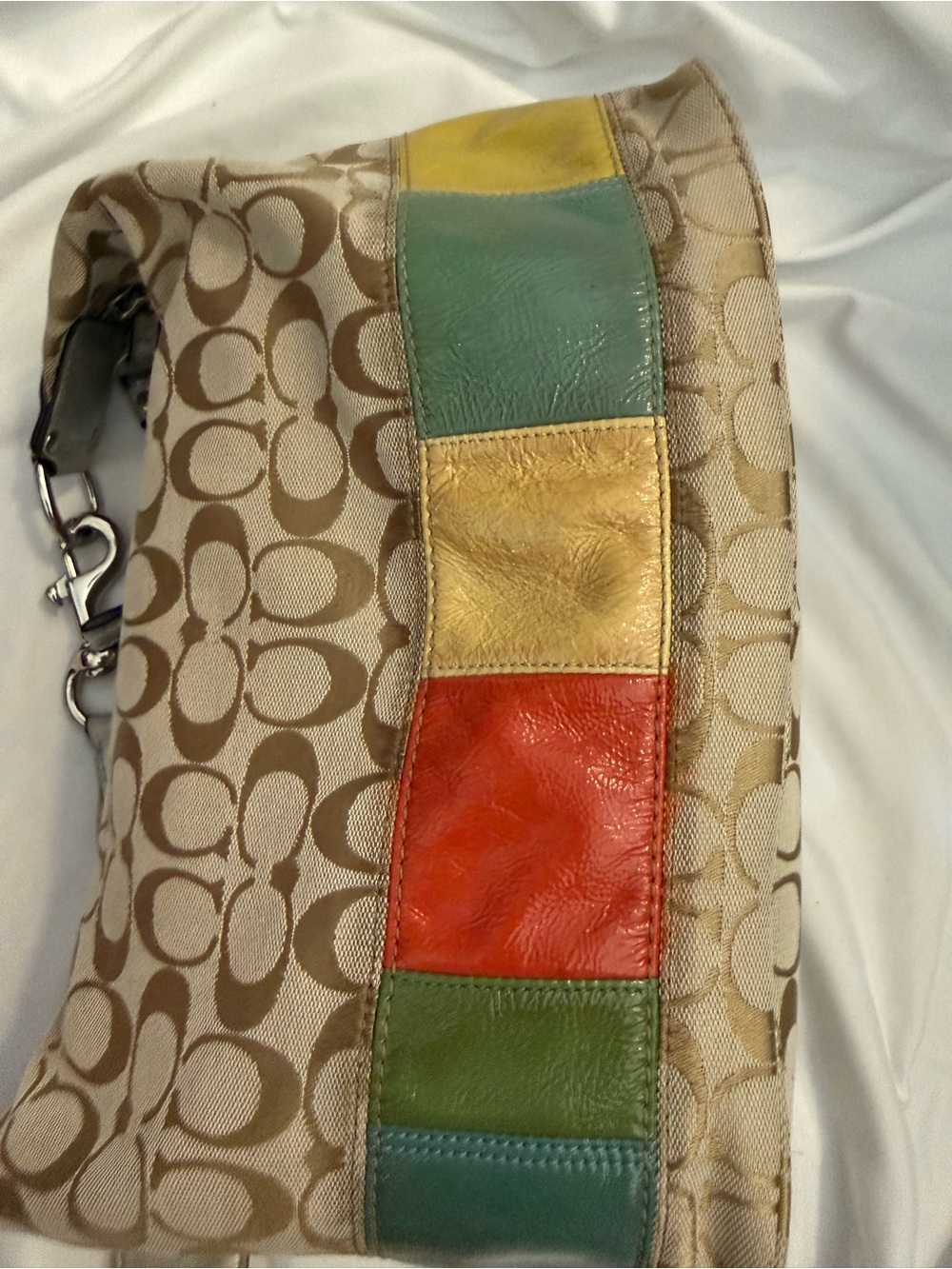 EUC Vintage Coach Gallery Signature
Hobo Shoulder Bag with Multicolor Stripe - Picture 11 of 15